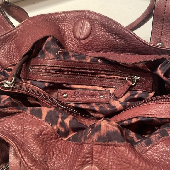 B Makowsky Brown Leather Boho Tote with handles - Picture 4 of 5